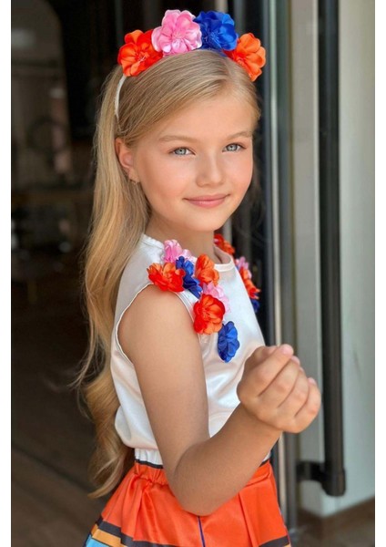 Kız Çocuk Sıfır Kol Üzeri 3D Gül Işlemeli Bluz Renkli Şerit Detaylı Mavi Etekli Takım modelleri