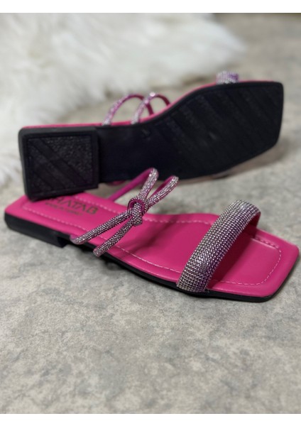 Günlük Kadın Terlik Tek Bantlıtaşlı Alçak Topuklu Küt Burunlu Rahat Taban Hafif 09 fiyatları