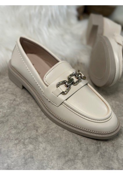 Günlük Kadın Loafer Makosen Klasik Alçak Topuklu Desenli Taban Zincirli Oval Burunlu Ayakkabı 150
