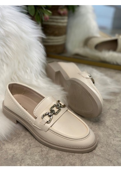 Günlük Kadın Loafer Makosen Klasik Alçak Topuklu Desenli Taban Zincirli Oval Burunlu Ayakkabı 150 fırsatları