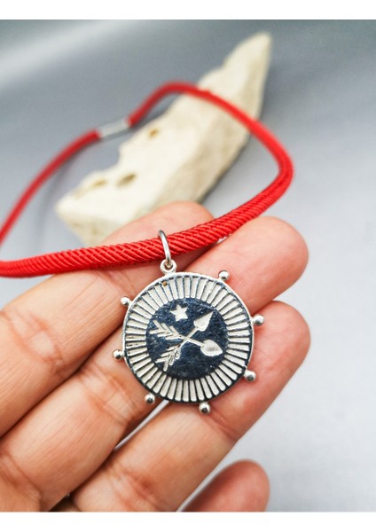 925 Ayar Gümüş Ok Madalyon Kolye fiyatları