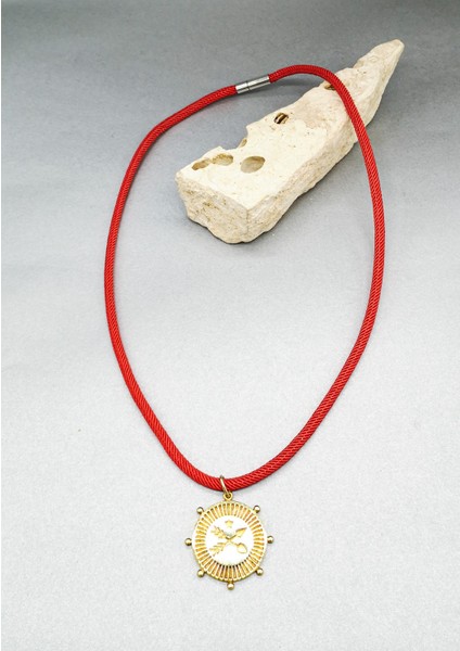 925 Ayar Gümüş Üstü Altın Kaplama Ok Madalyon Kolye fiyatları