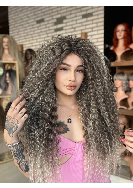Afro Peruk Gerçek Saç Dokusunda Rus Kumralı Uçlar Sarı Afro Dalga Peruk