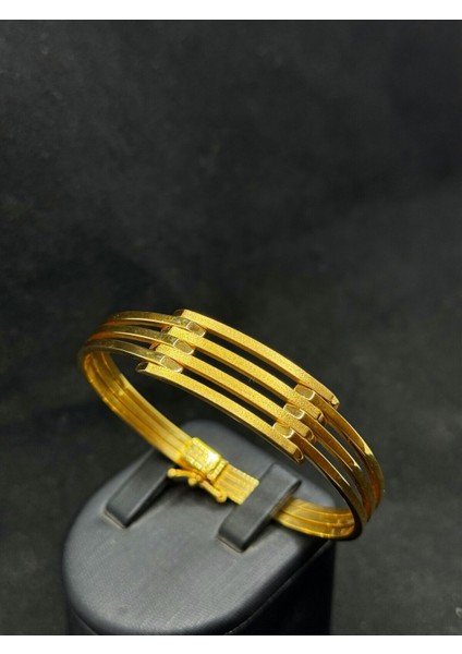 16 gr (Gram) Dört Sıralı Kaburga Kelepçe 22 Ayar Altın
