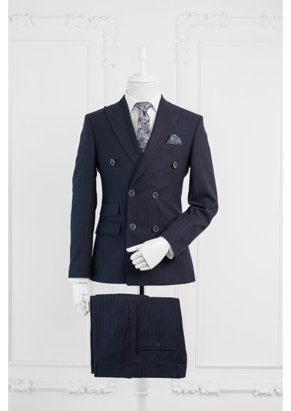 Luigi Diberti Çizgili Sivri Yaka Çift Yırtmaçlı Slimfit Takım Elbise