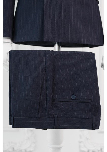 Luigi Diberti Çizgili Sivri Yaka Çift Yırtmaçlı Slimfit Takım Elbise indirimleri