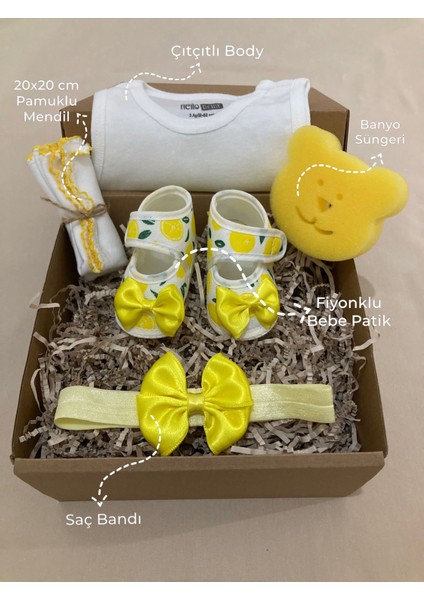Hoşgeldin Bebek Hediye Seti , Bandanalı Bebek Patik & Çıtçıtlı Body & Mendil & Banyo Süngerli Hediye Kutusu