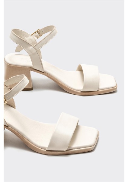 Ekru Deri Kadın Topuklu Sandalet modelleri