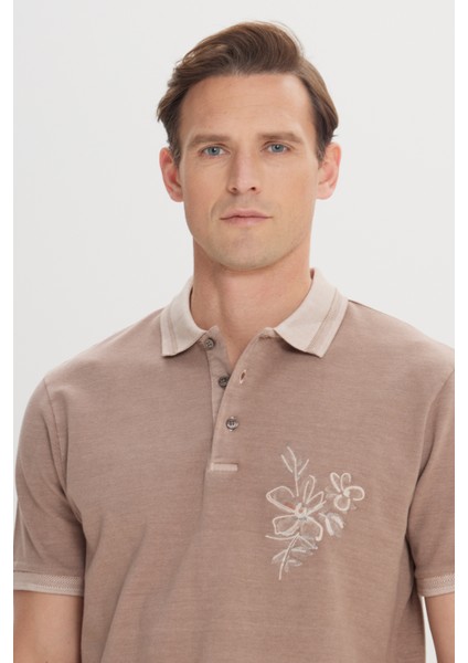 ALTINYILDIZ CLASSICS Erkek Koyu Bej Slim Fit Dar Kesim %100 Pamuk Baskılı Polo Yaka Tişört modelleri