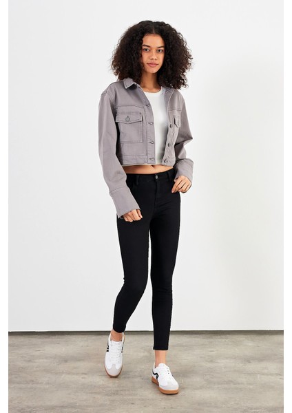 Kadın Grace Gri Renkli Denim Crop Ceket fırsatları