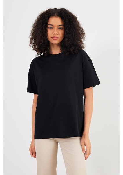 Kadın Oversize Siyah Rahat Kalıp Tişört