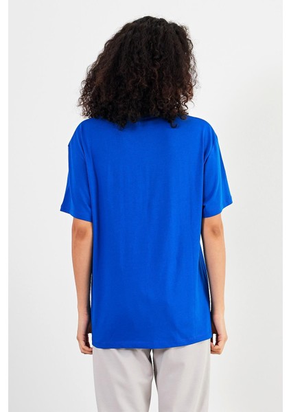 Kadın Vena Safir Logo Baskılı Oversize Tişört fırsatları
