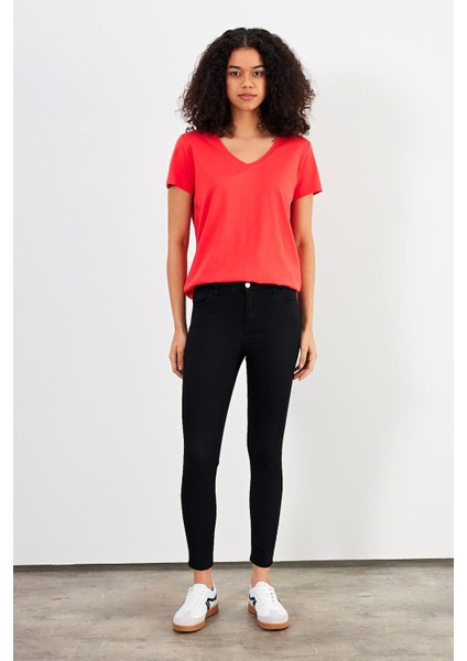Kadın Boyfriend Kırmızı V Yaka Regular Fit Modal Tişört (Lyocell) fırsatları