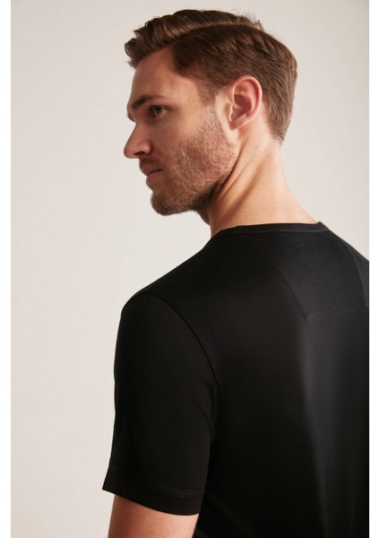 Bisiklet Yaka Siyah Basic T-Shirt