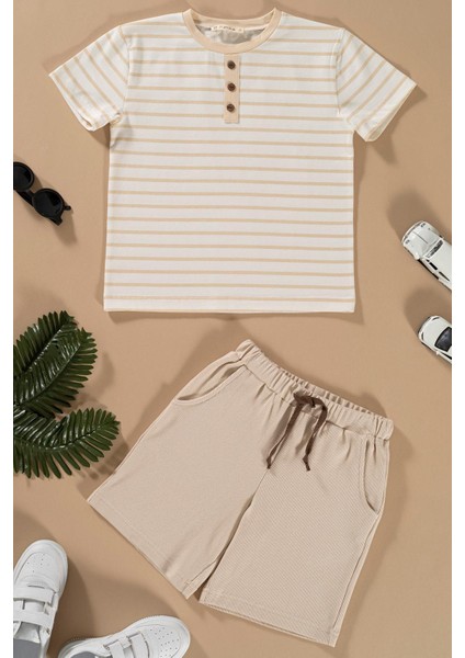 Çizgili Garnili Düğmeli Taş Tshirt Şort Takım