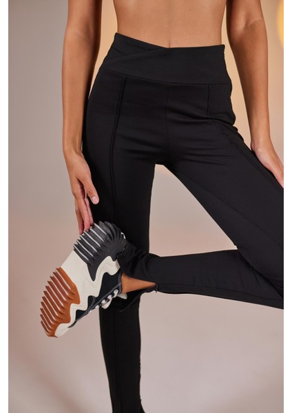 Kruvaze Bel Paça Yırtmaç Detaylı Toparlayıcı Pantoroma Kumaş Tayt Lena Pantolon Siyah indirimleri