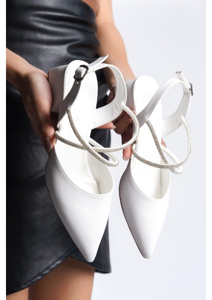 Önü Taşlı Çapraz Klasik Günlük Topuklu Şık Ayakkabı fırsatları