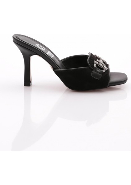 6304 Kadin Metal Aksesuarli Topuklu Terlik