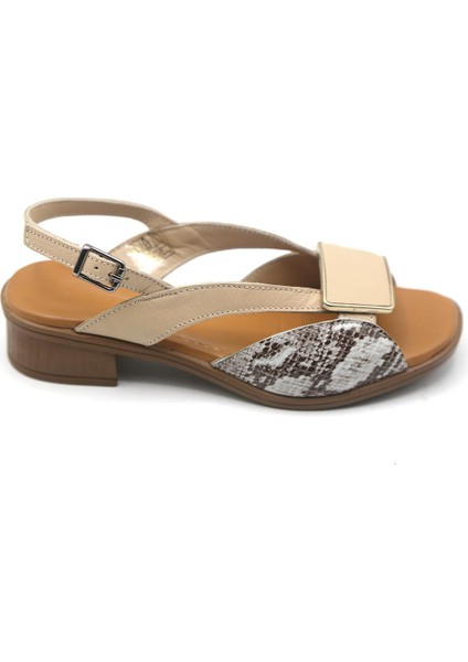 24026020 Kadın Deri Sandalet indirimleri