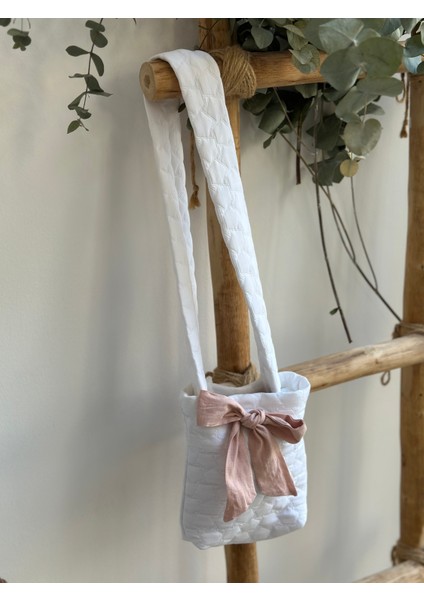 Harper Beyaz Kapitone Çanta