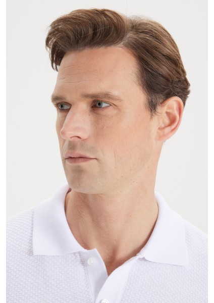 ALTINYILDIZ CLASSICS Erkek Beyaz Standart Fit Normal Kesim %100 Pamuklu Jakarlı Polo Yaka Triko Tişört indirimleri