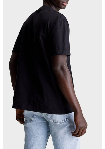 Pamuklu Relaxed Fit Bisiklet Yaka T Shirt J30J325195BEH Erkek T Shirt J30J325195 Beh fiyatları