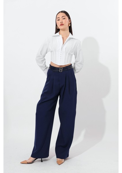 Beli Balenli Kopçalı Crop Beyaz Kadın Gömlek fiyatları