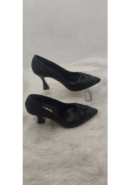 Çiğdem Siyah Kadeh Ökçe Saten Stiletto (Enz S3) - Siyah - 39 - ST02587-13103