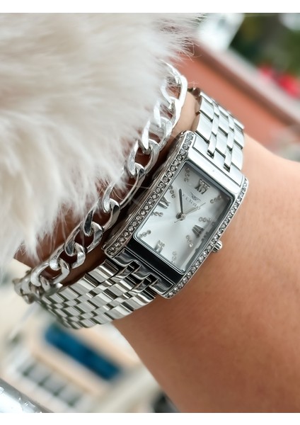 Marka Yeni Sezon Gümüş Renk, Çelik Hasır Kordon, Kutusunda Kadın Kol Saati+Bileklik fırsatları