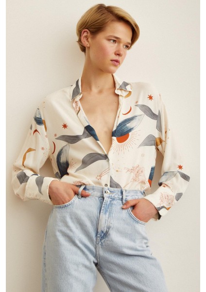 Ekru Renkli Desenli Oversize Gömlek fırsatları