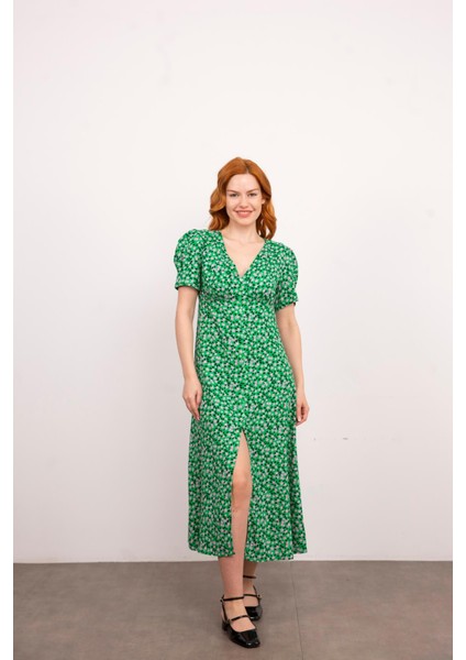 Yeşil Pembe Çiçek Desenli Elbise fiyatları