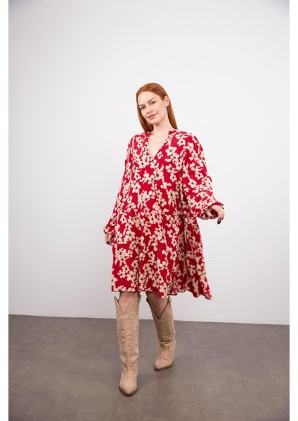 Kırmızı Ekru Çiçekli V Yaka Fırfırlı Elbise modelleri