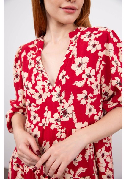 Kırmızı Ekru Çiçekli V Yaka Fırfırlı Elbise fırsatları