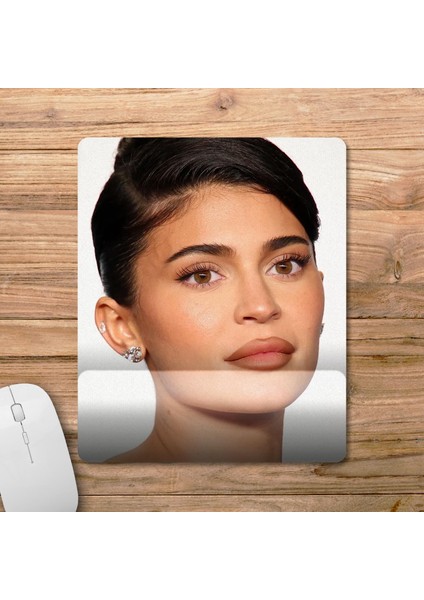 Kylie Jenner Bilek Destekli Mousepad Model - 3