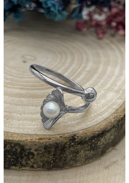 925 Ayar Rodyum Kaplamalı Incili Istiridye Kabuğu Gümüş Yüzük