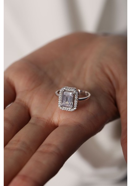 925 Ayar Rodyum Kaplamalı Baget Taşlı Gümüş Yüzük modelleri