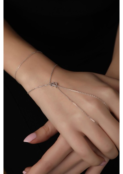 925 Ayar Rodyum Kaplamalı Beyaz Taşlı B Harfi Gümüş Şahmeran