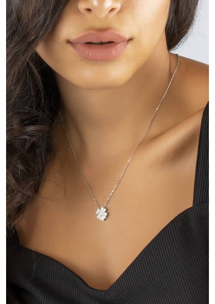 Swarovski Zirconia Taşlı Gümüş Yonca Kolye