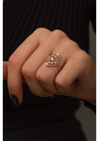 925 Ayar Rose Kaplamalı Beyaz Taşlı Elegant Tasarım Gümüş Yüzük