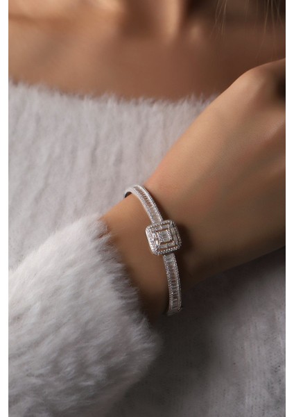 Euro Star 925 Ayar 4 Köşeli Bagetin Büyüsü Gümüş Kelepçe Bileklik fiyatları