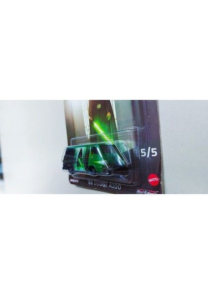 Premium '66 Dodge A100 - Star Wars The Mandalorian Model Araba modelleri