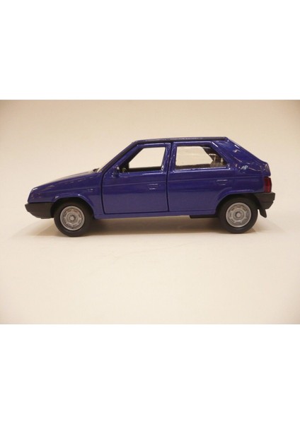 Skoda Favorit Mavi Renk Metal Model Çek Bırak Araba 1/32 Mavi