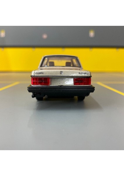 Volvo 240 Gl 1/36 Ölçek Diecast Metal Model Araba Oyunca Araba