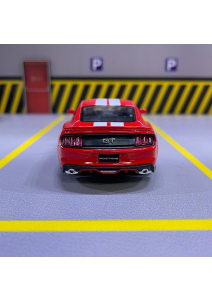 2015 Ford Mustang Gt 1/36 Ölçek Kinsmart Diecast Metal Model Araba Oyuncak Araba Çek Bırak