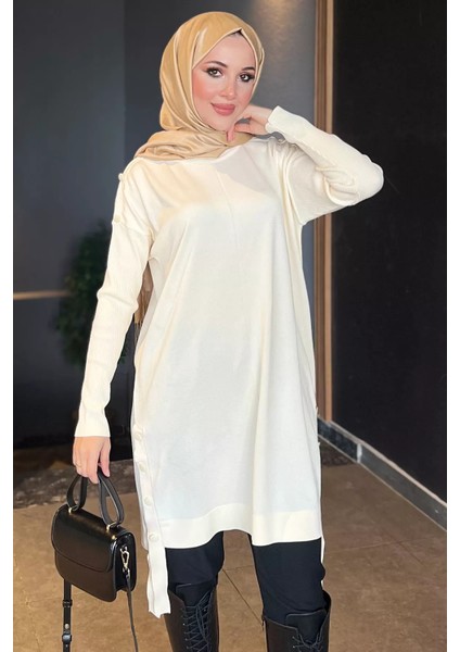 Ekru Düğme Detaylı Tesettür Triko Tunik P-00009189