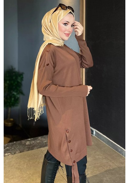 Kahve Düğme Detaylı Tesettür Triko Tunik P-00009189 modelleri