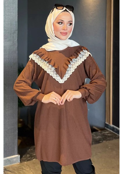 Kahve Dantel Detaylı Fırfırlı Tesettür Triko Tunik P-00009191