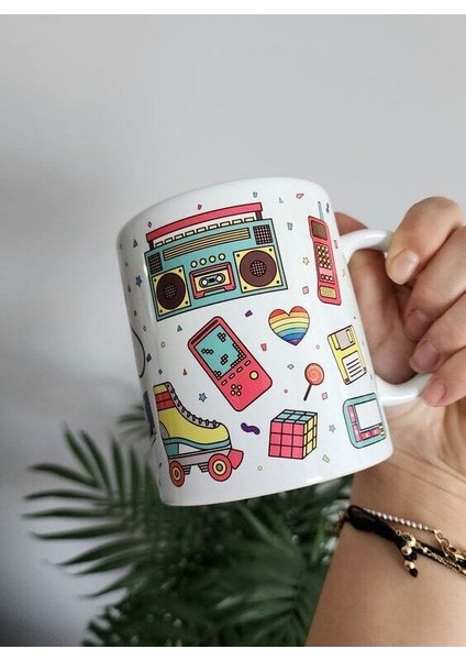 Isme Özel Kişiye Özel Kırmızı 90’lar Tasarımlı Retro Kupa Bardak