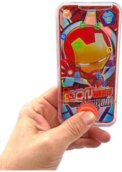 Demir Adam'la Eğlenceli Vakitler: Ironman Figürlü Suda Halka Geçirme Oyunu! 14X7CM.