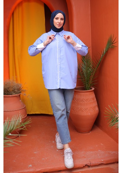 Mavi Çizgili Salaş Gömlek fırsatları